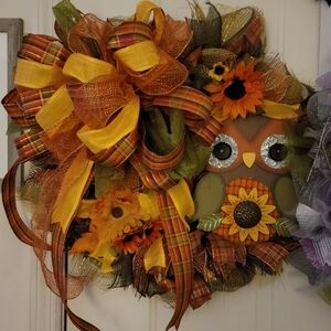 Festive Autumn Owl Wreath with Sunflowers and Ribbons